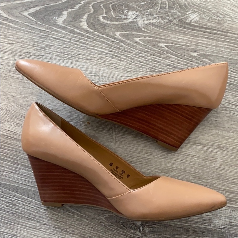 Franco Sarto Tan wedges women’s size 8
